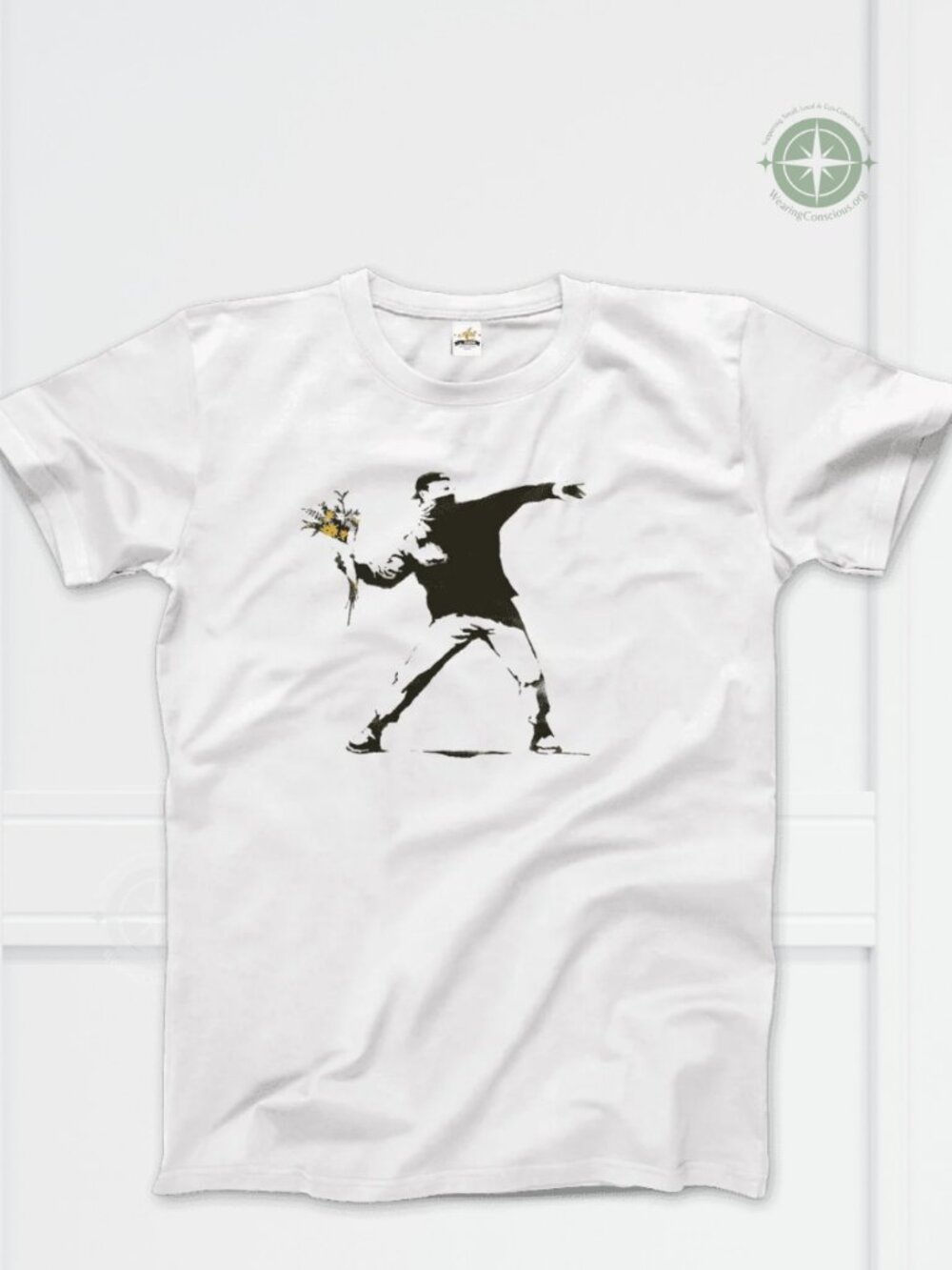 NWOT Banksy Flower Thrower Artwork T-Shirt – Youth XL